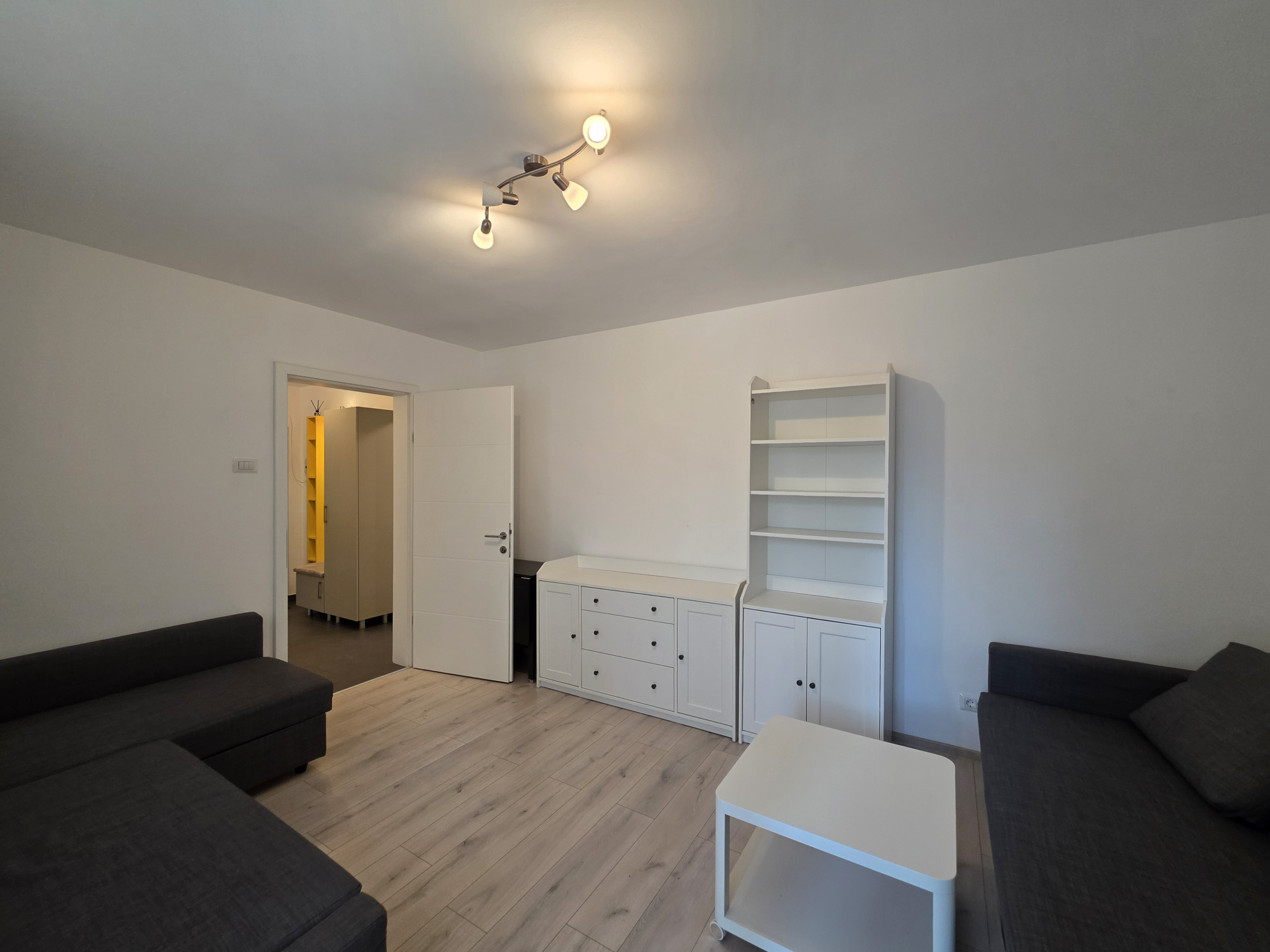 Apartment de închiriat în CJ Cluj-Napoca, Aleea Padin  Nr. 9-13 ([object Object]), 78 m²
