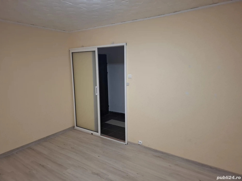 Vanzare Garsoniera, aproape de Arges Mall