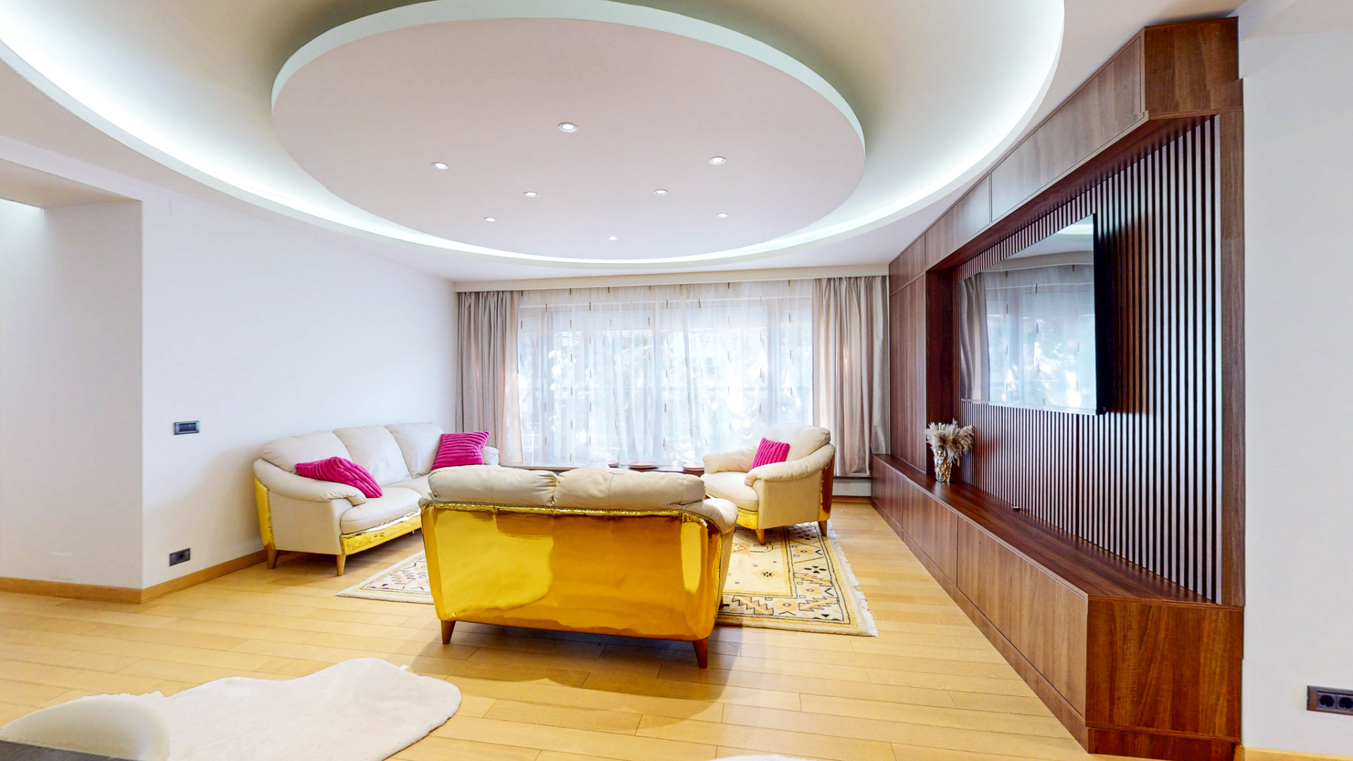Apartment de închiriat în B Bucuresti, 155 m²