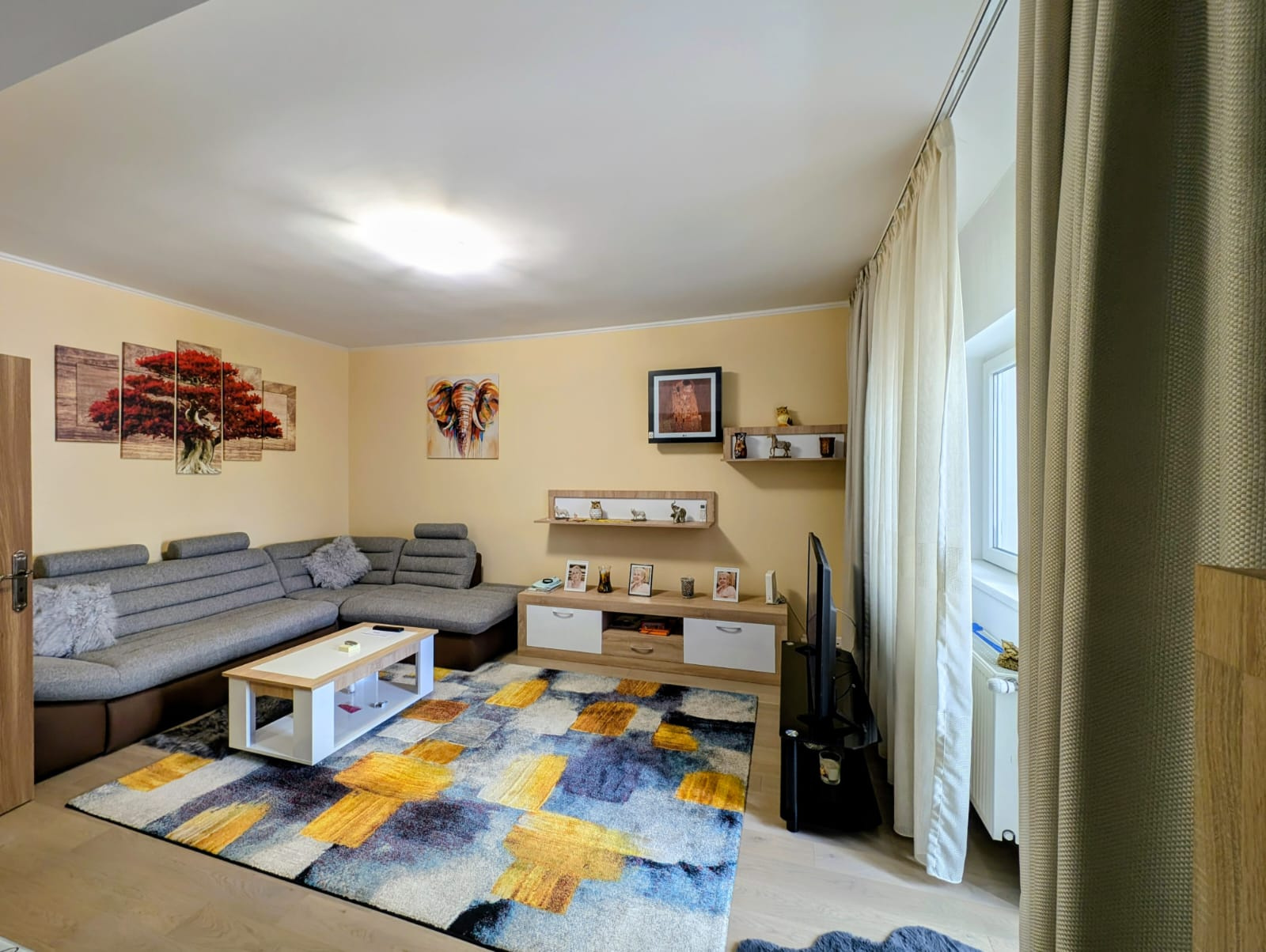 Apartment de închiriat în B Bucuresti, 90 m²
