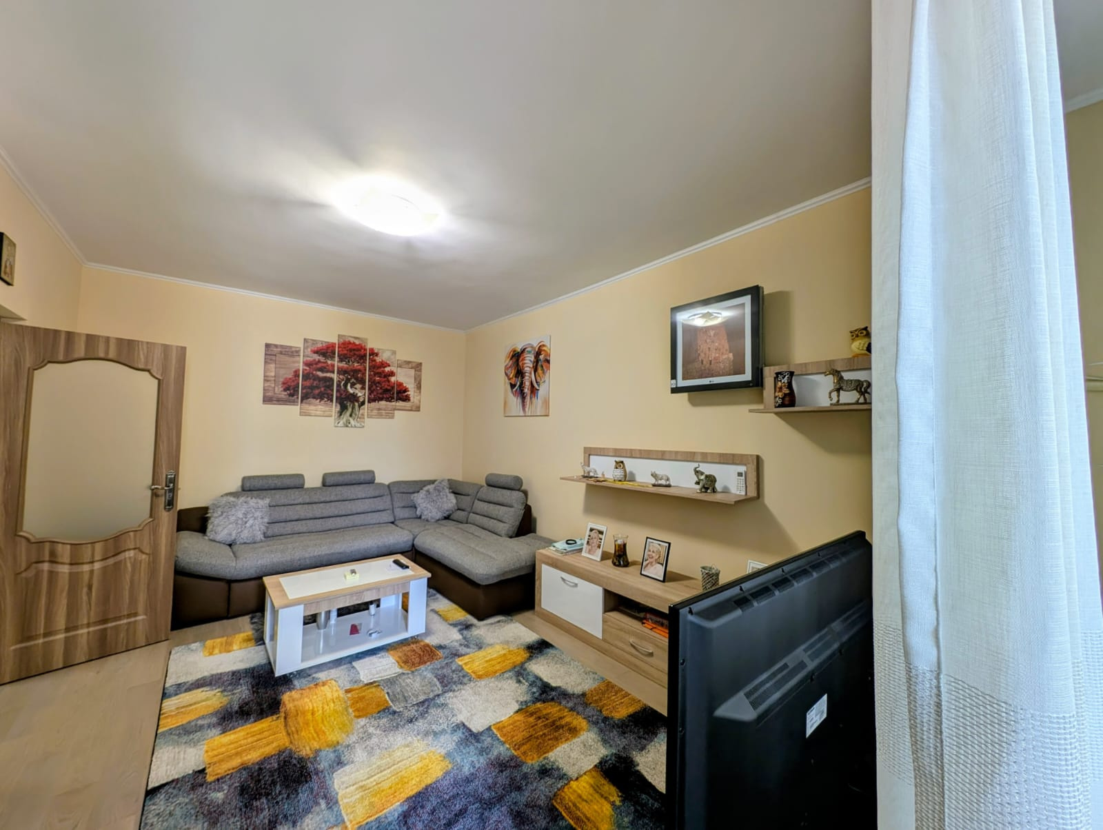 Apartment de închiriat în B Bucuresti, 90 m²