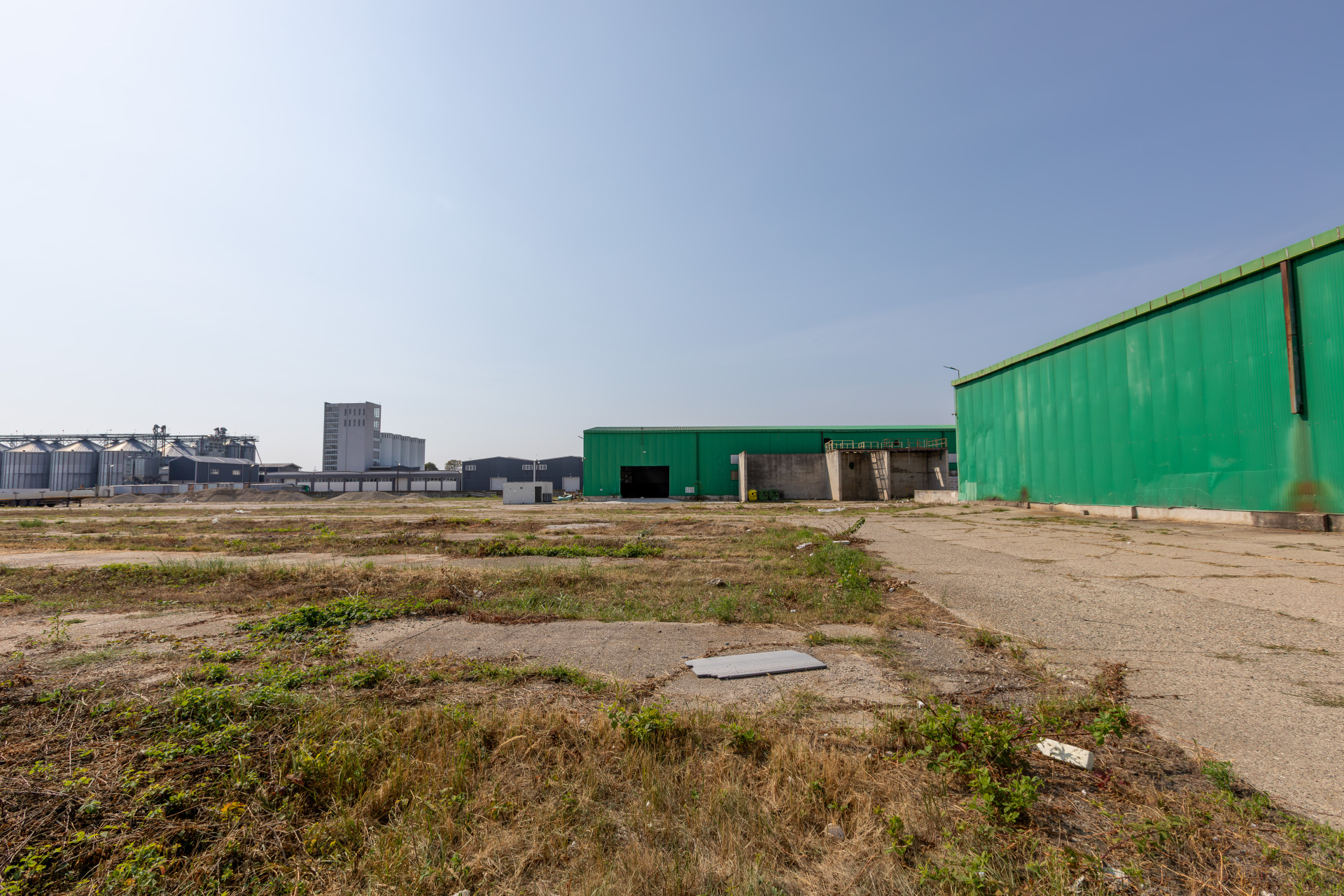 Industrial de închiriat în BC Bacau, 3096 m²