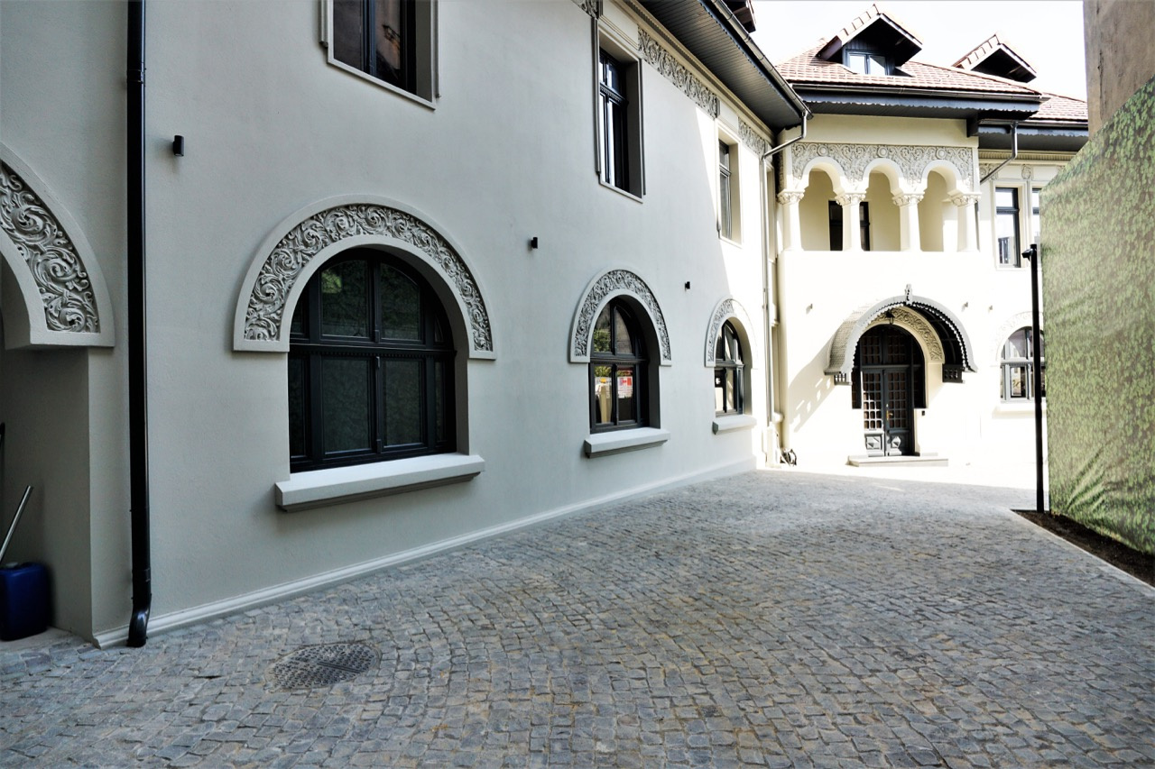 House de închiriat în B Bucuresti, 530 m²