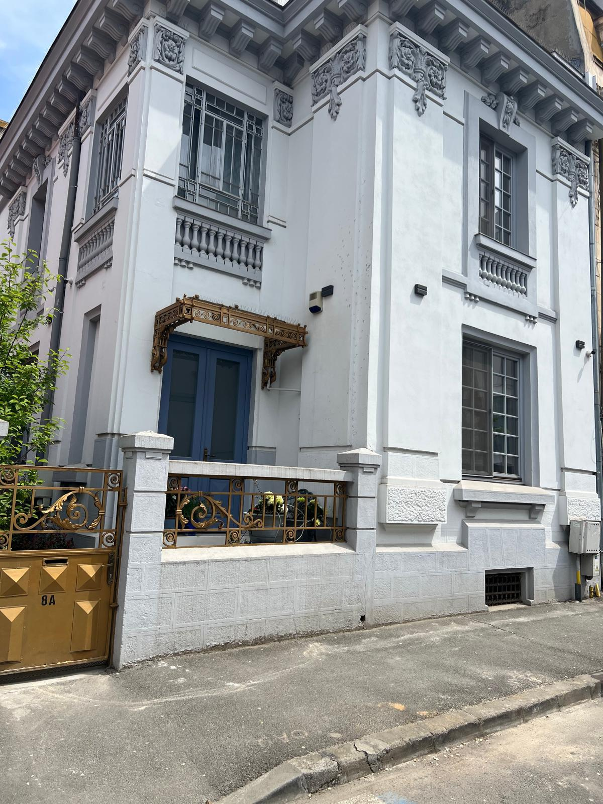 House for rent in B Bucuresti, 440 m²