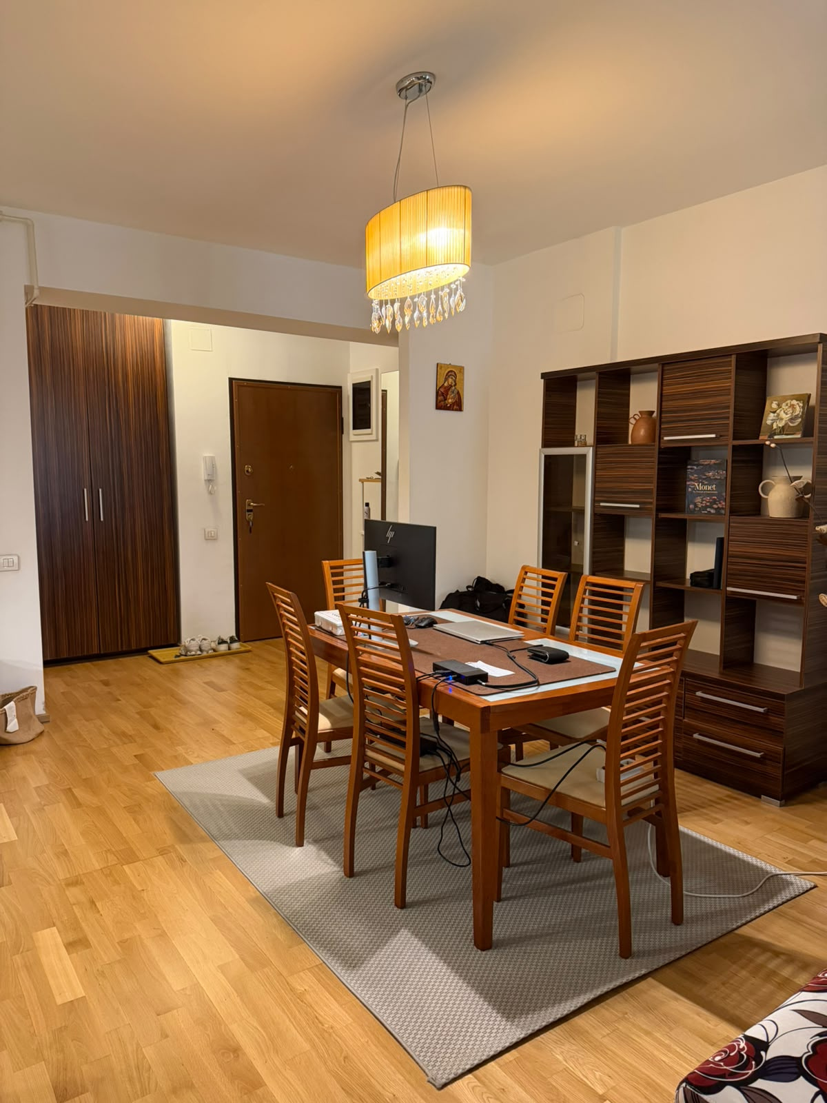 Apartment de închiriat în B Bucuresti, 92 m²