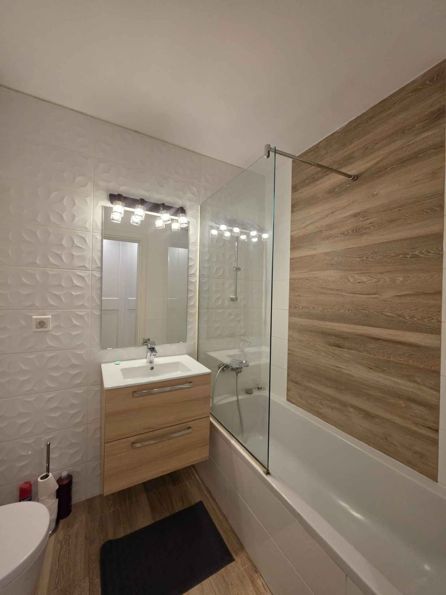 Apartment de închiriat în B Bucuresti, 93 m²