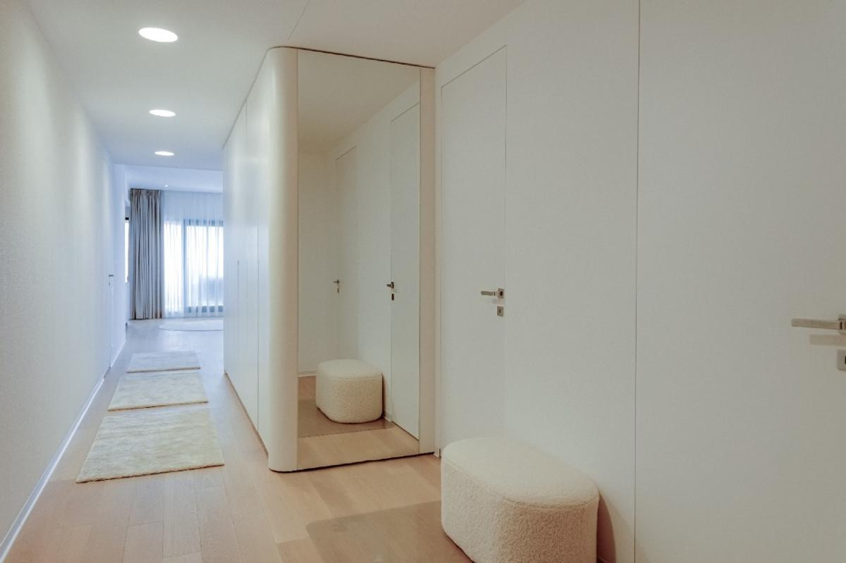 Apartment for sale in B Bucuresti, 220 m²