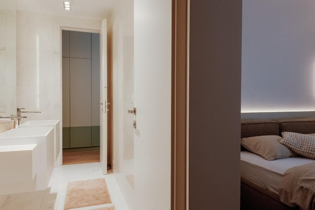 Apartment for sale in B Bucuresti, 220 m²