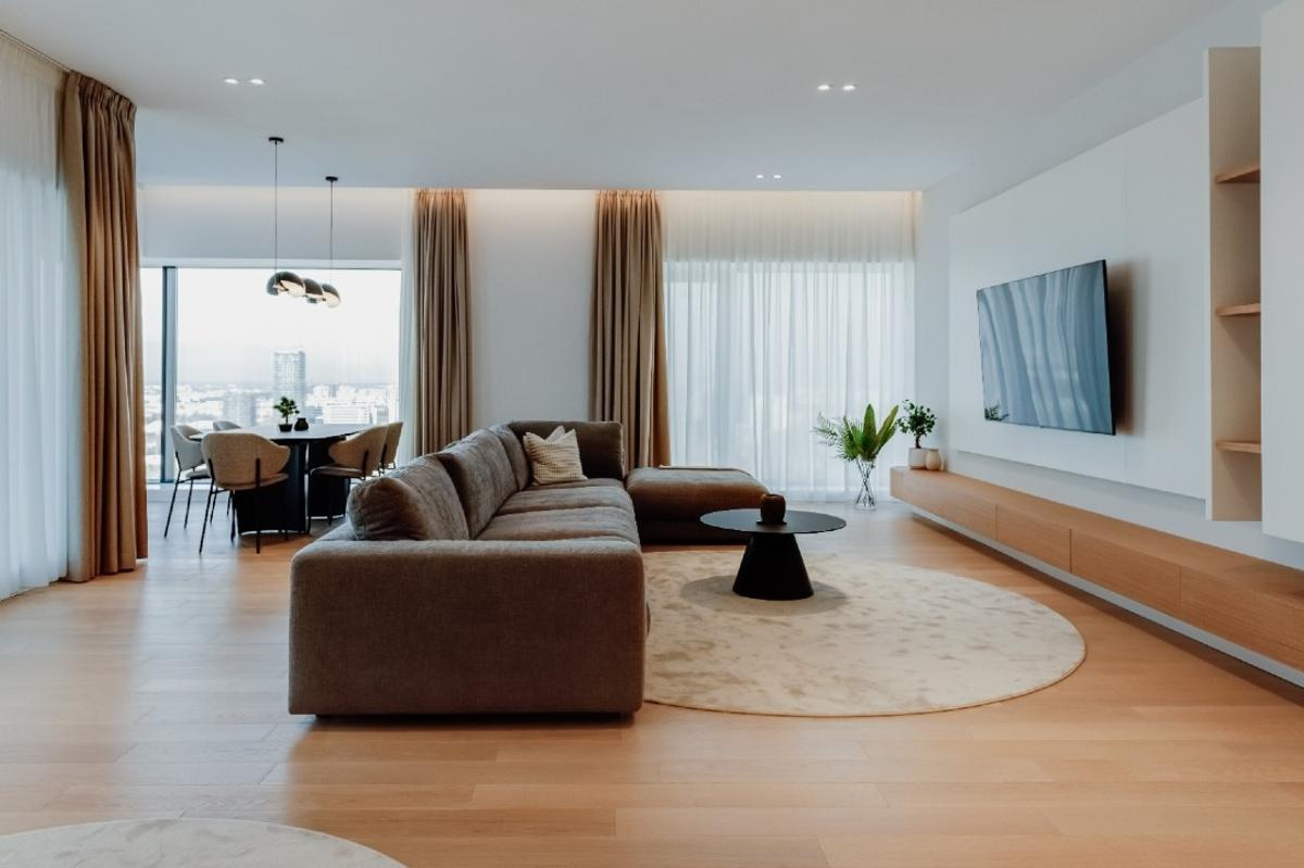 Apartment for sale in B Bucuresti, 220 m²