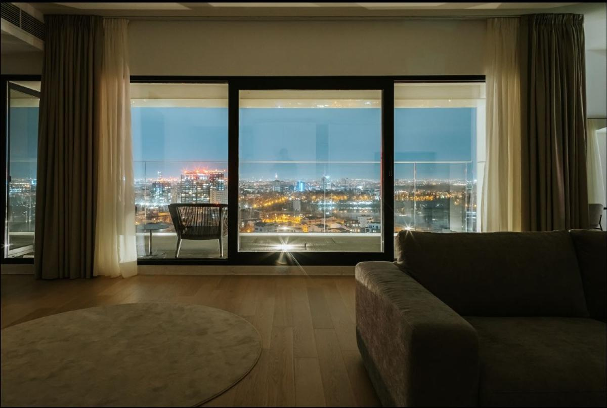 Apartment for sale in B Bucuresti, 220 m²