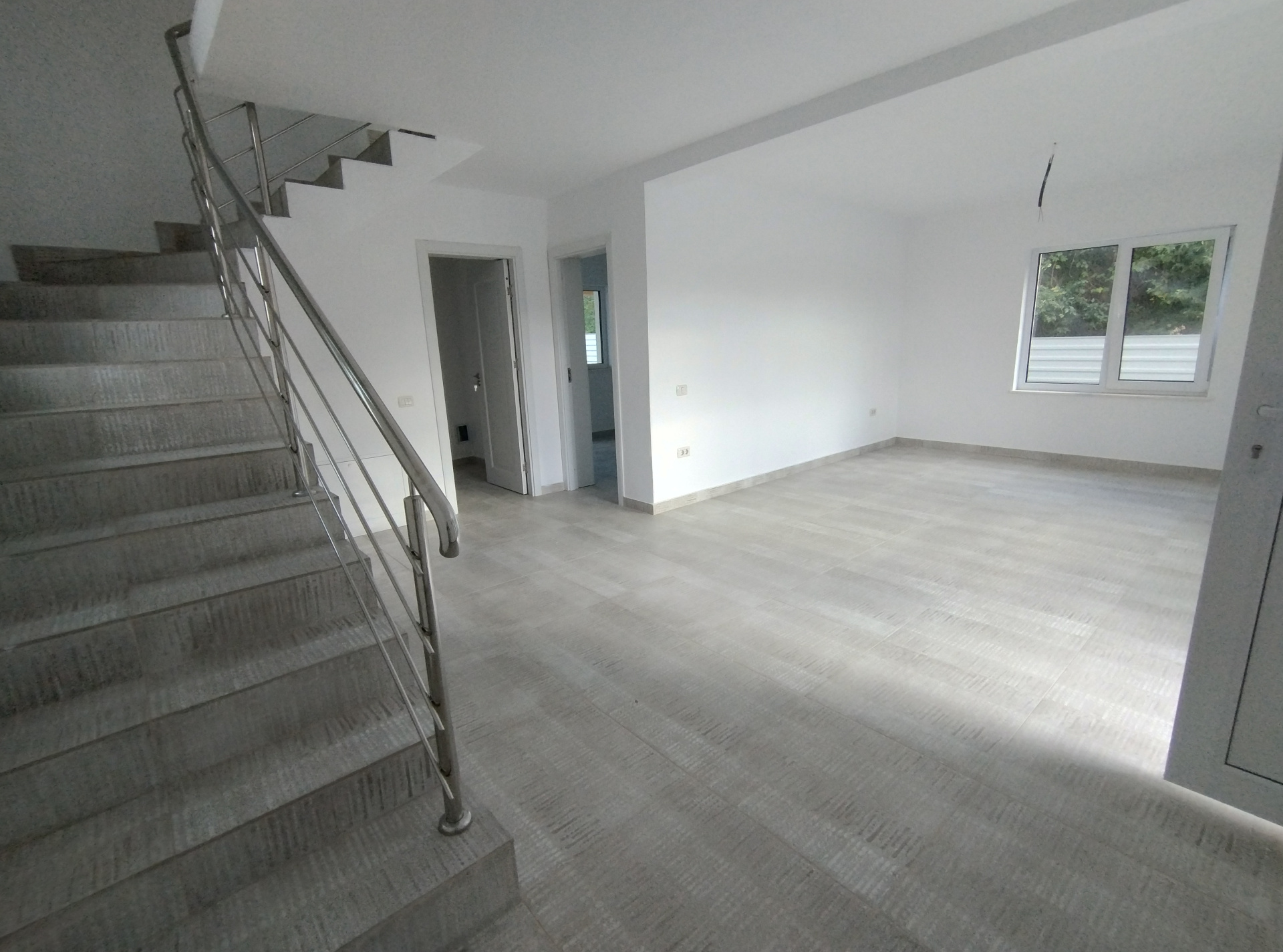 Casă de vânzare în AG Stefanesti, 100 m²
