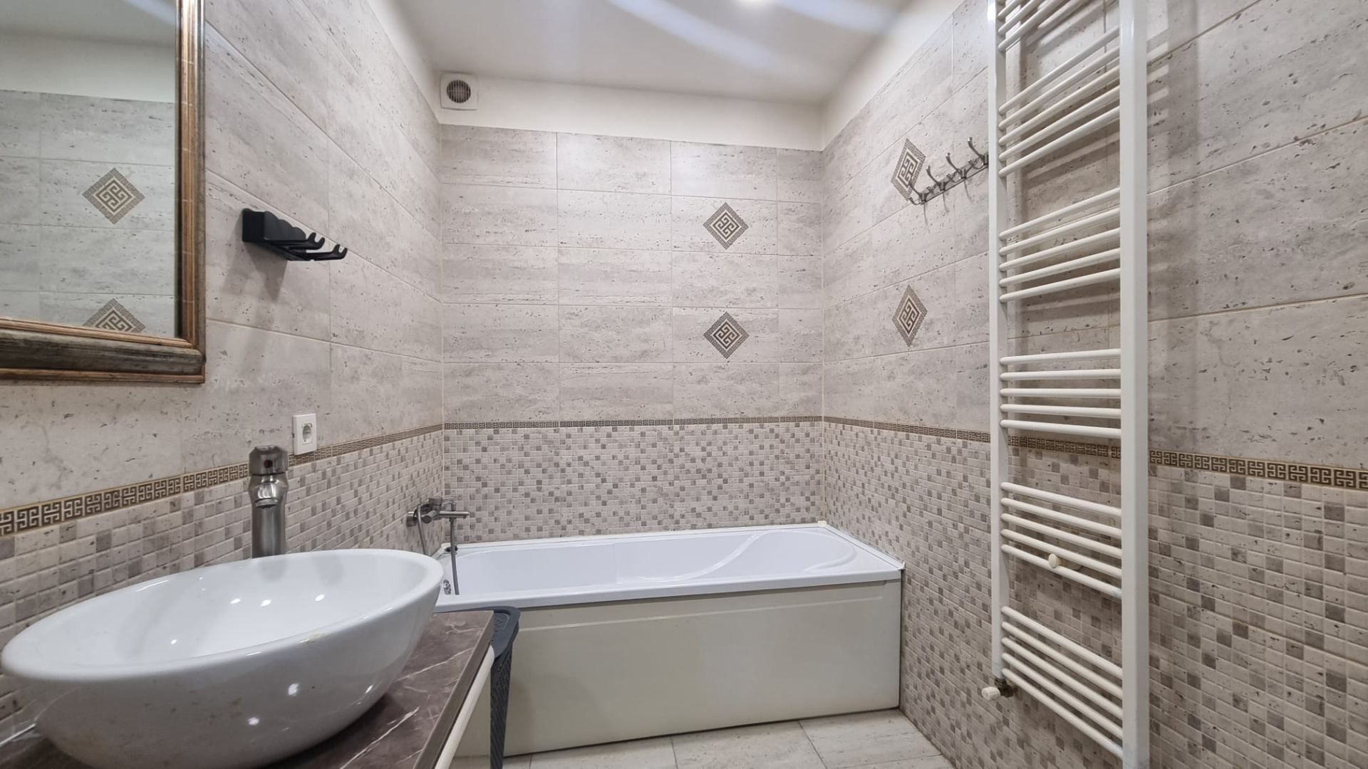 Apartament de vânzare în CJ Floresti, 54 m²