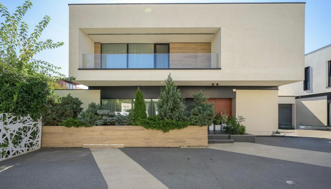 Casă de închiriat în B Bucuresti, 450 m²