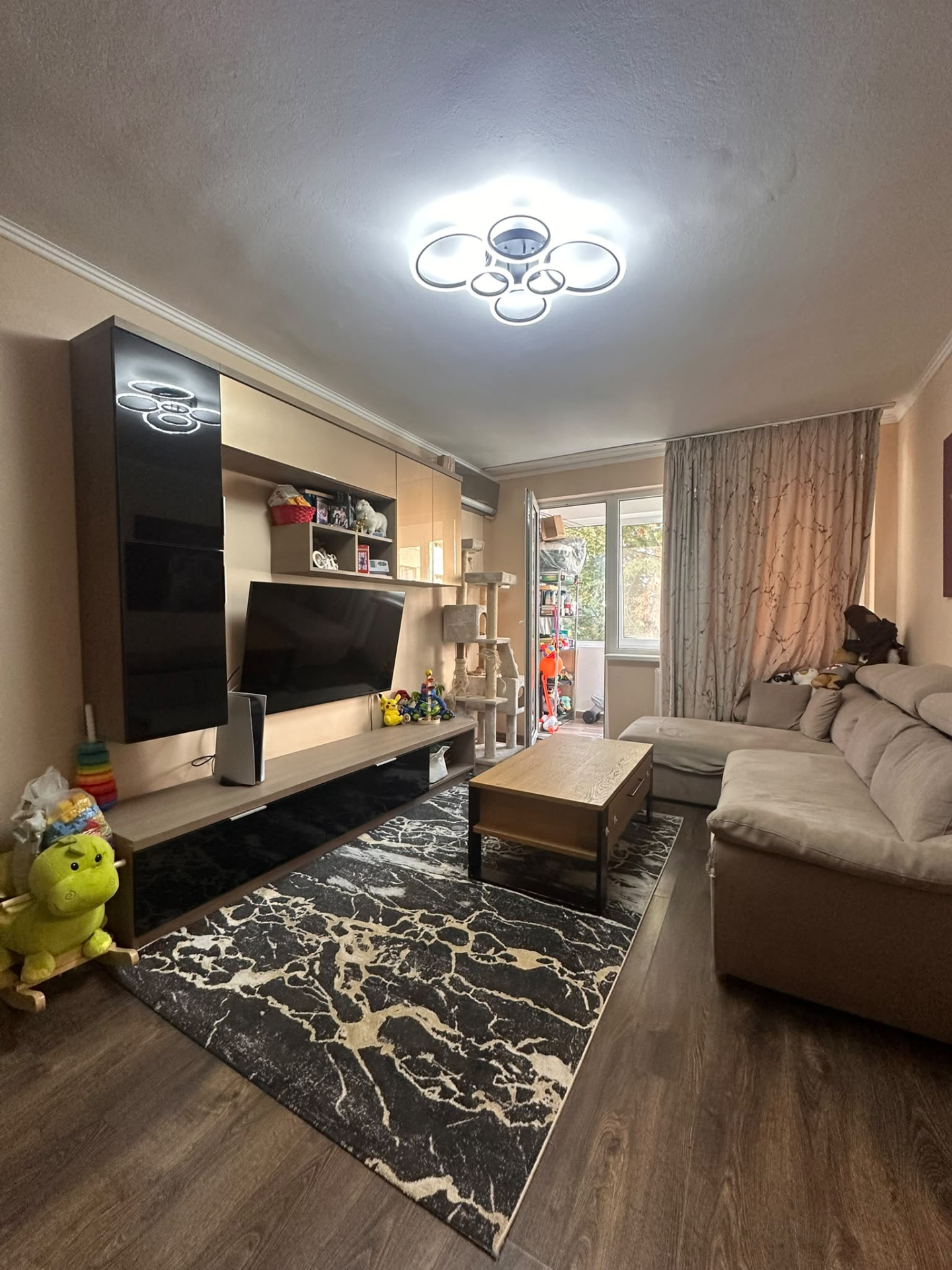 Apartament de vânzare în B Bucuresti, Masina de Paine Nr. 18 ([object Object]), 78 m²