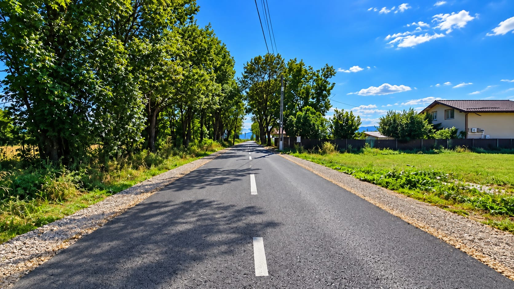 Teren 3600mp, gata de construit, racordat la utilități, 17km de Mall Coressi BV