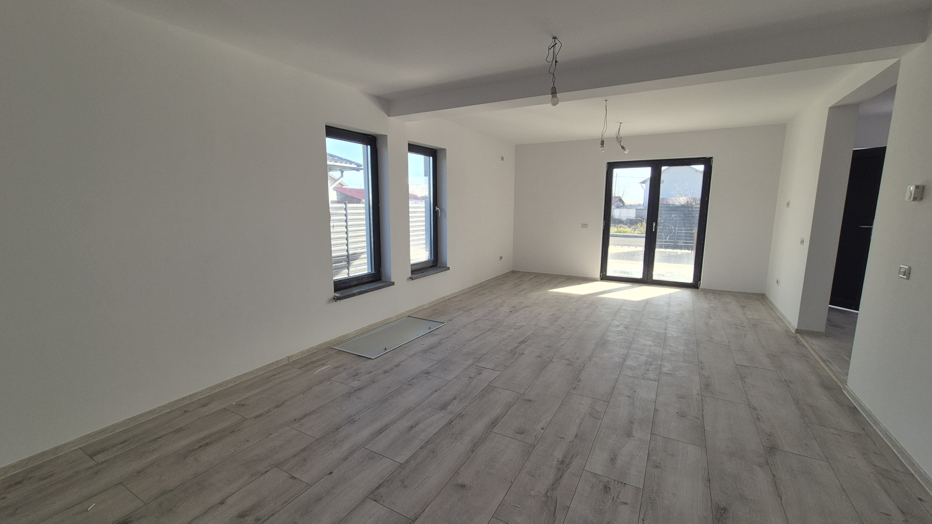 Case 4 camere TiP PARTER Bradu | 400 mp teren