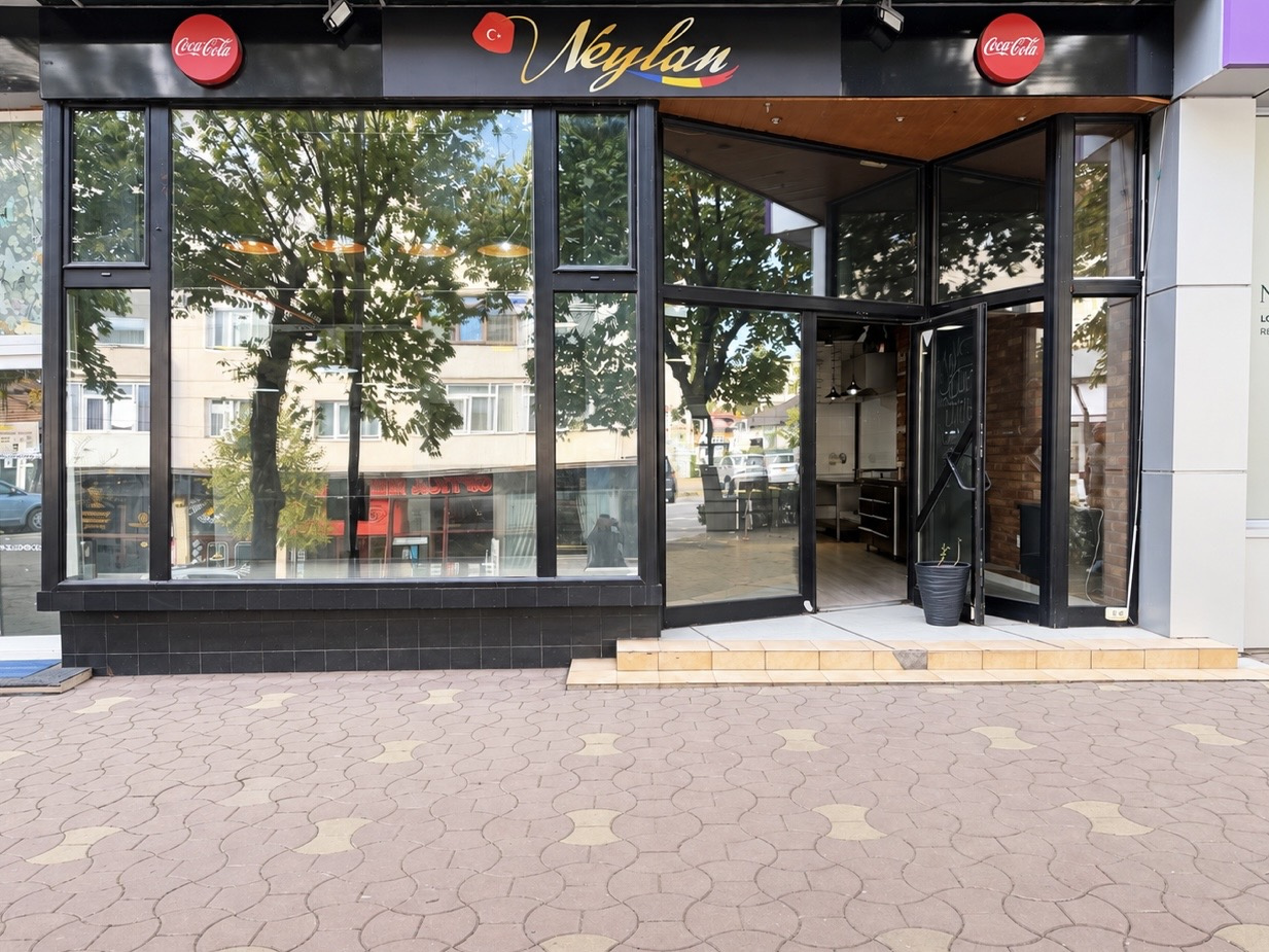 Comercial de închiriat în BC Bacau, 82 m²