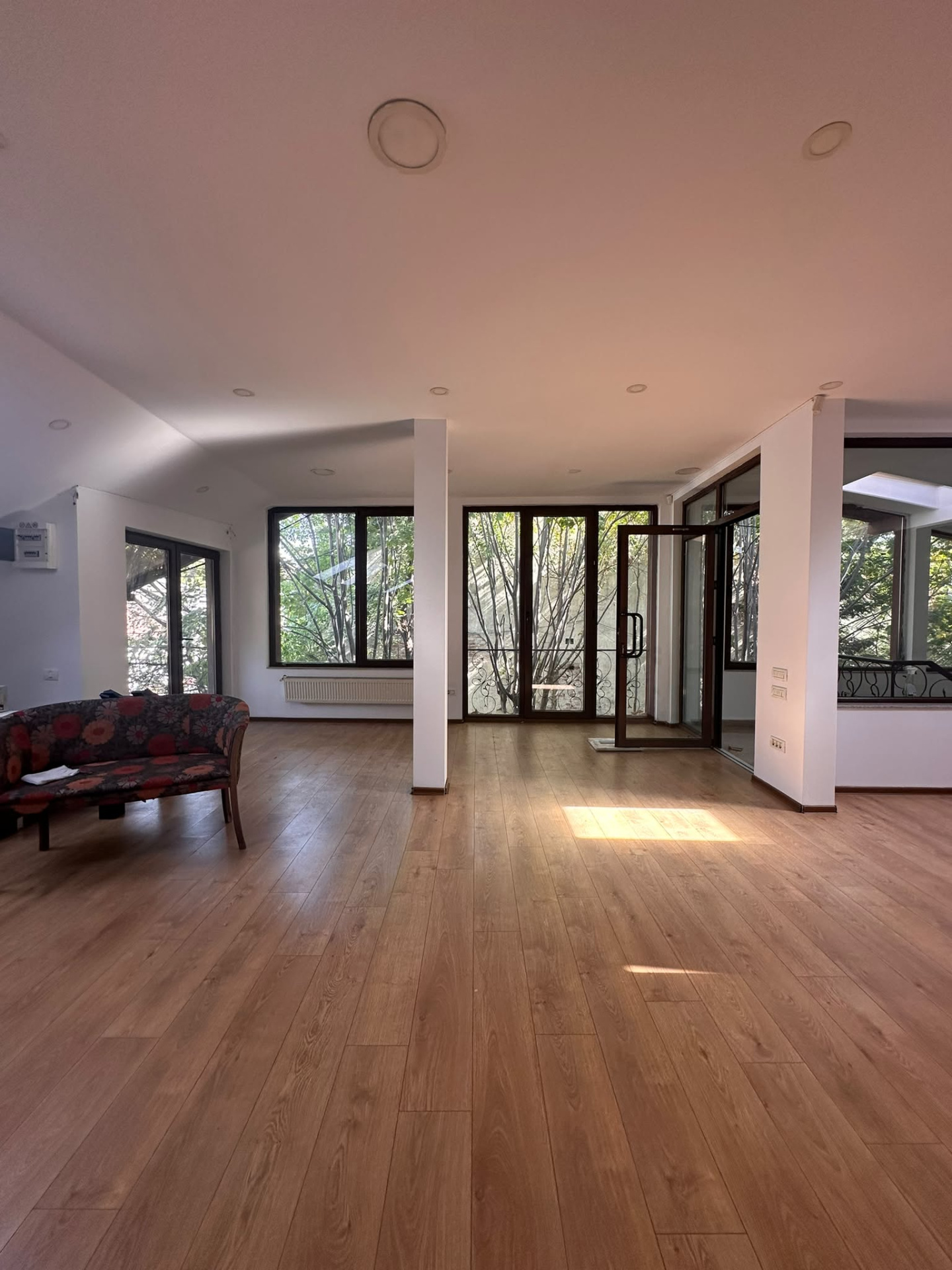 Commercial for rent in B Bucuresti, Mircea Vulcanescu Nr. 45 ([object Object]), 240 m²