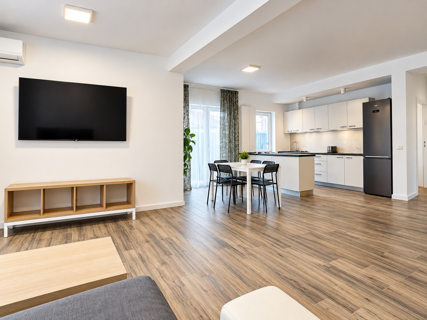 Casă de închiriat în TM Mosnita Noua, 115 m²