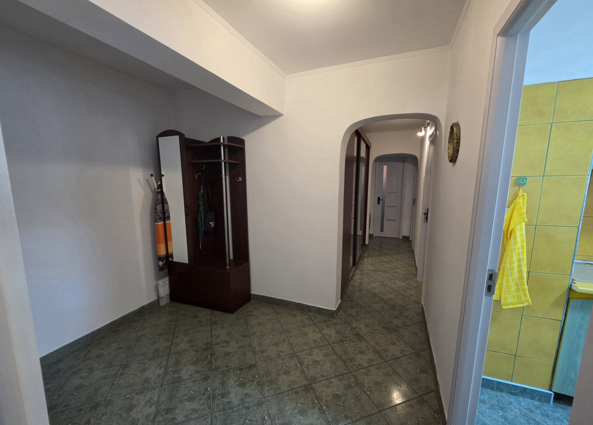 Apartament de închiriat în AG Pitesti, 68 m²