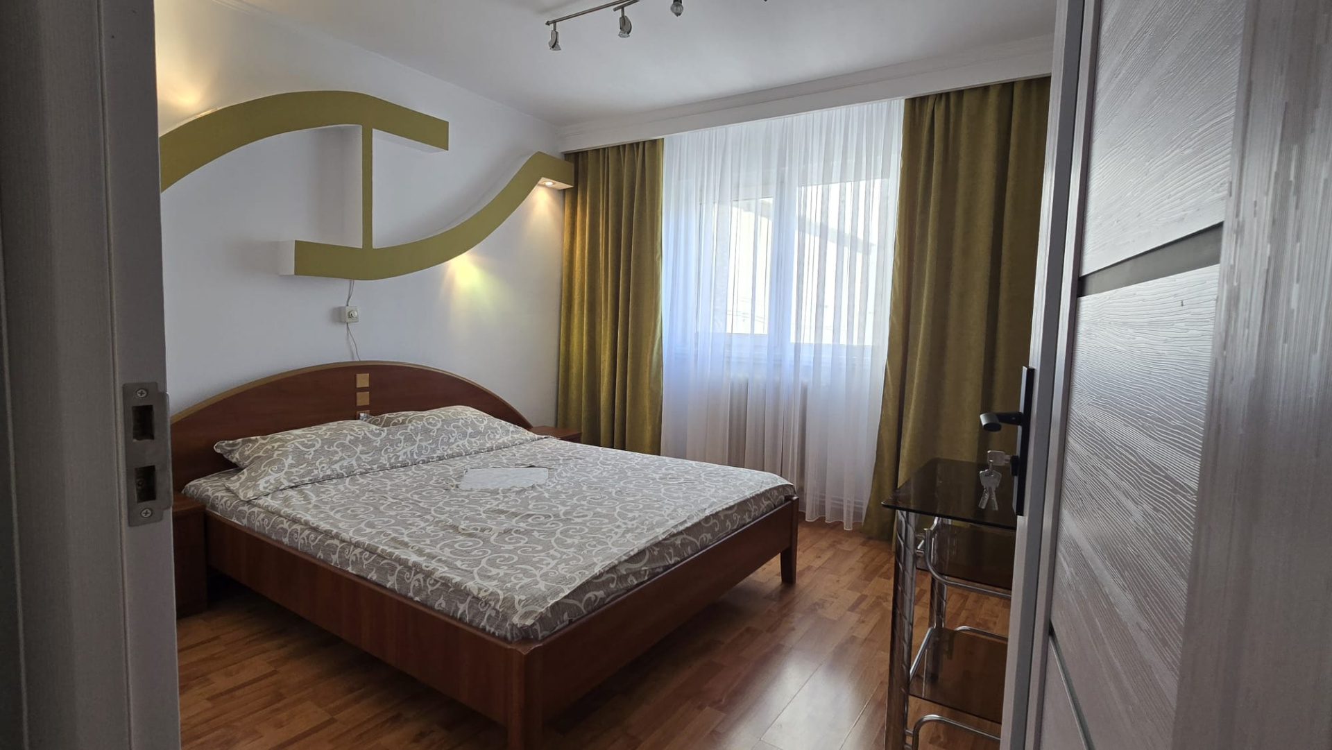 Apartament de închiriat în AG Pitesti, 68 m²