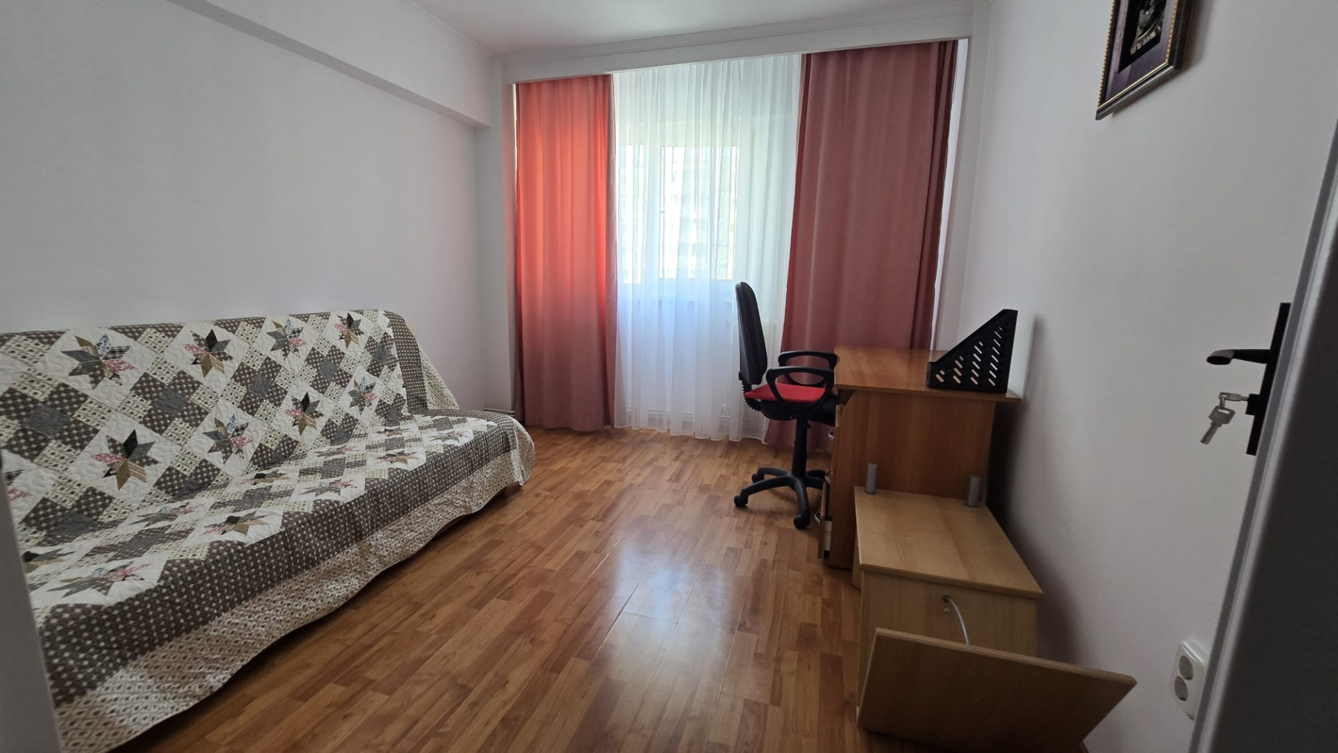 Apartament de închiriat în AG Pitesti, 68 m²