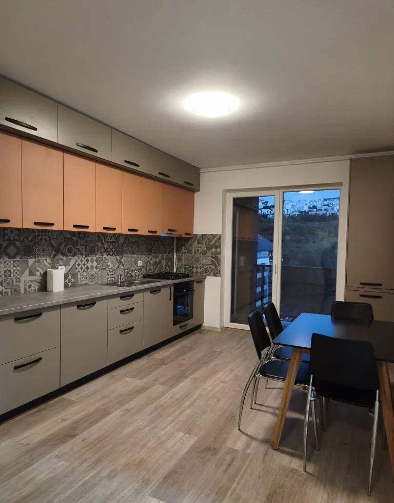 Apartament de închiriat în CJ Floresti, 50 m²