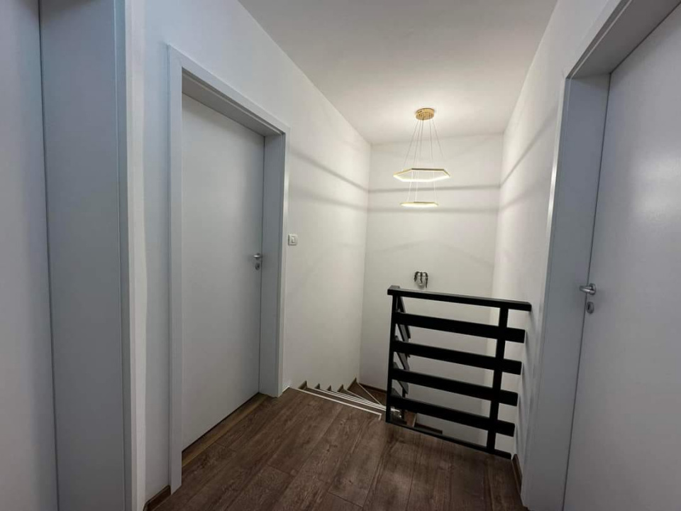 Casă cu 4 camere de vânzare Trivale, Campilui | mobilata si utilata