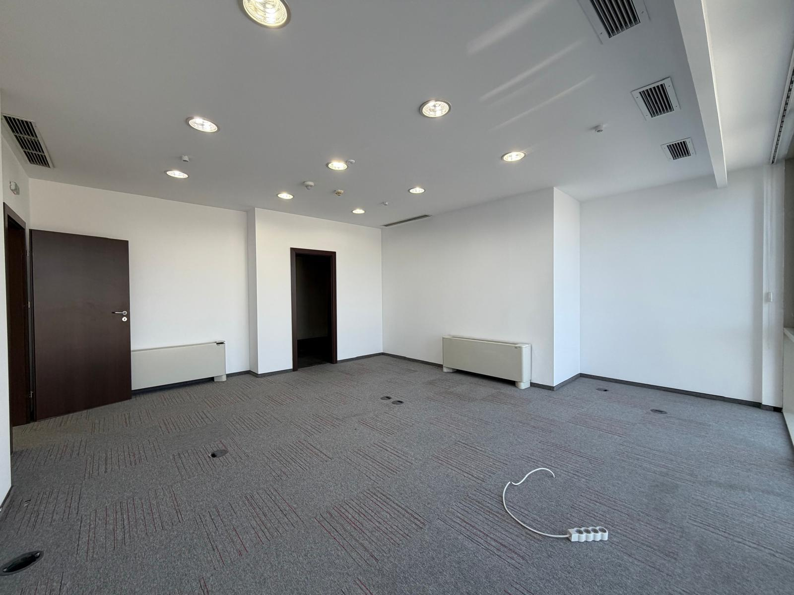 Birou de închiriat în B Bucuresti, sos Bucuresti Ploiesti  Nr. 9 -13 ([object Object]), 300 m²