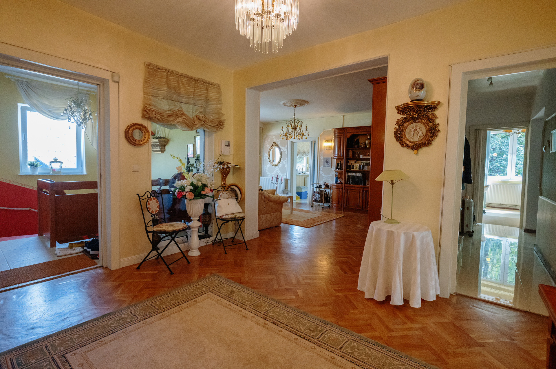 Apartament de vânzare în AG Pitesti, 211 m²