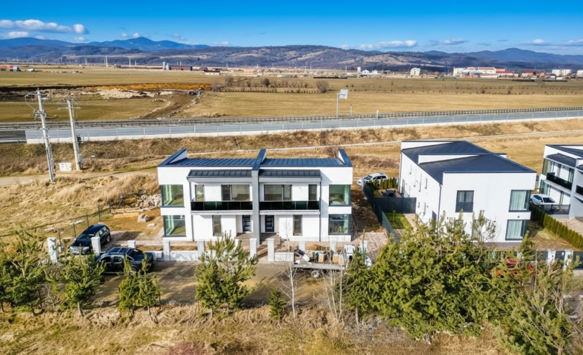 Crizantemelor Residence – Vilă finalizată tip Duplex, disponibilă imediat