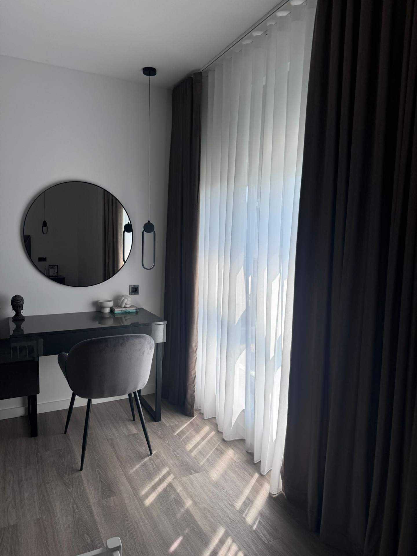 Casă modernă 4 camere – Calea Campulung, Pitești