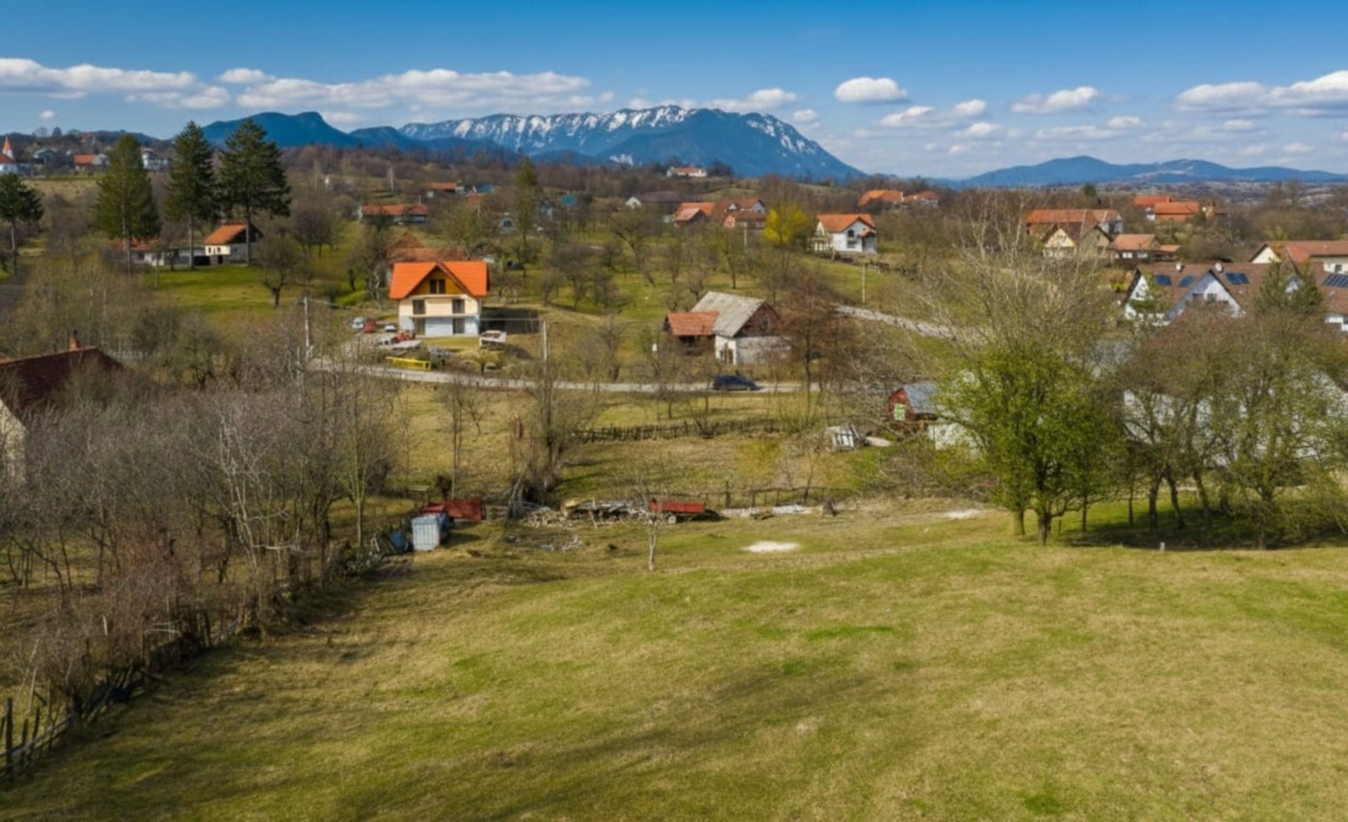 Teren cu priveliște panoramică în Sohodol – Bran