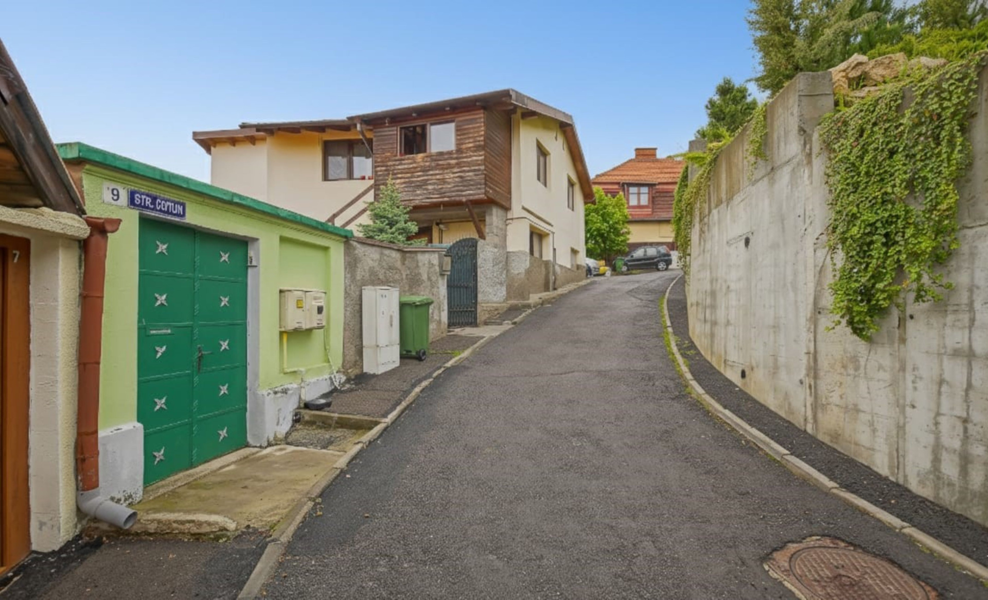 Casă cu priveliște panoramică în inima zonei Șchei – Strada Cotun, nr. 9