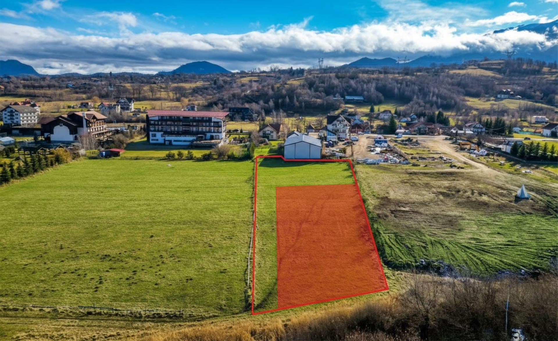 Teren intravilan 2938 mp – zona Bran | Lângă noul centru comercial