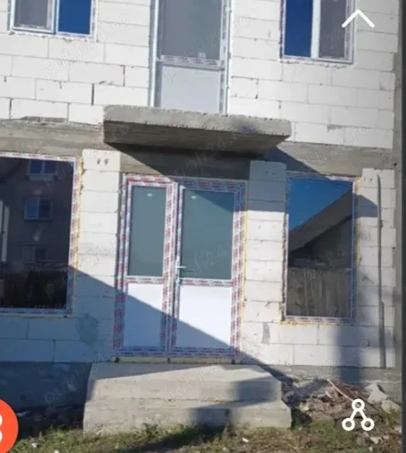 Casă de vânzare în AG Bradu, 350 m²