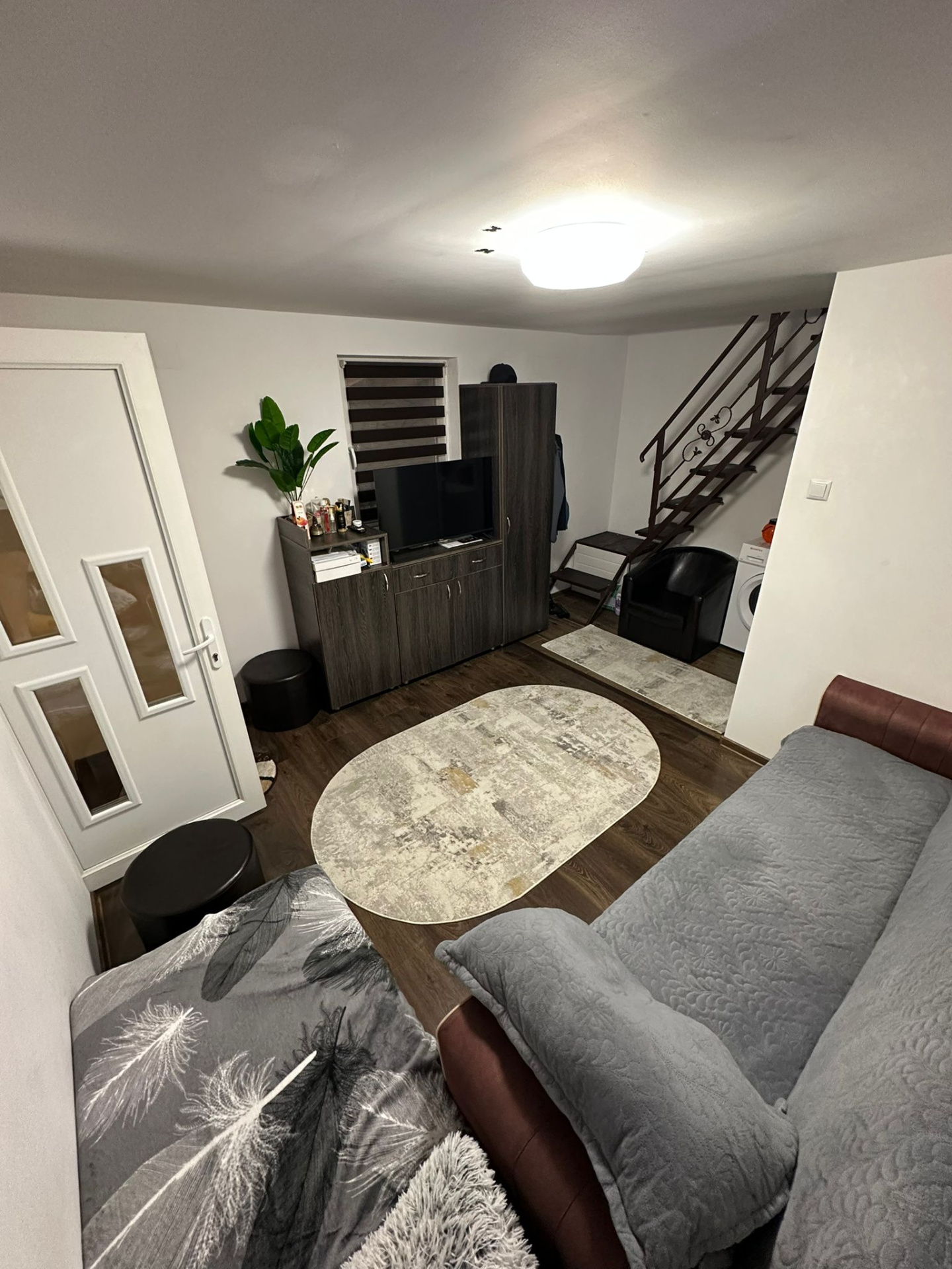 Teren 445 cu fundatie de casa mare + o Casuta locuibila moderna de 2 camere