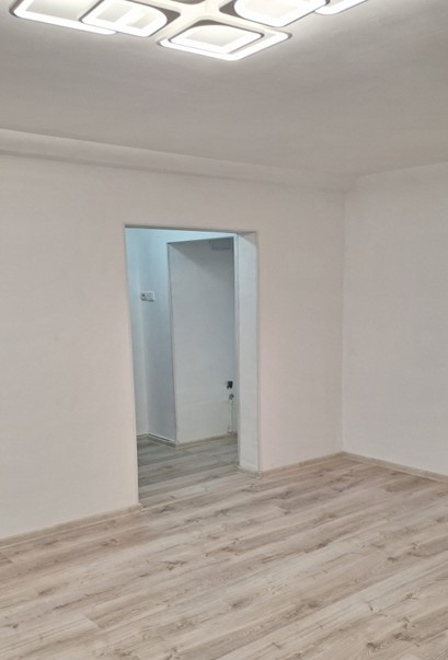 De vânzare apartament 2 camere, - Constanța - centru - B-dul Ferdinand, et 5/8