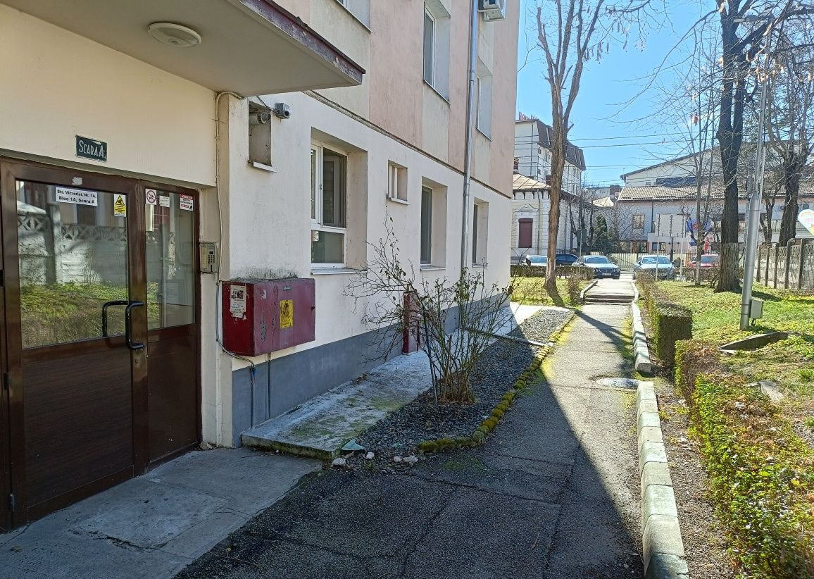 Ultracentral,parter, apartament de vanzare,str Victoriei