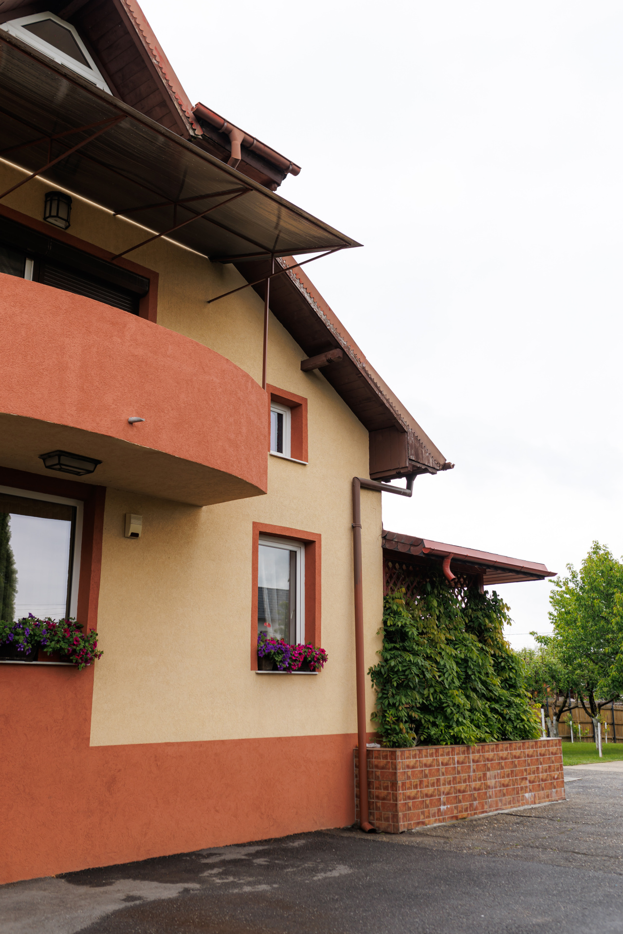 Bascov | Casă individuală spațioasă | Teren 937 mp