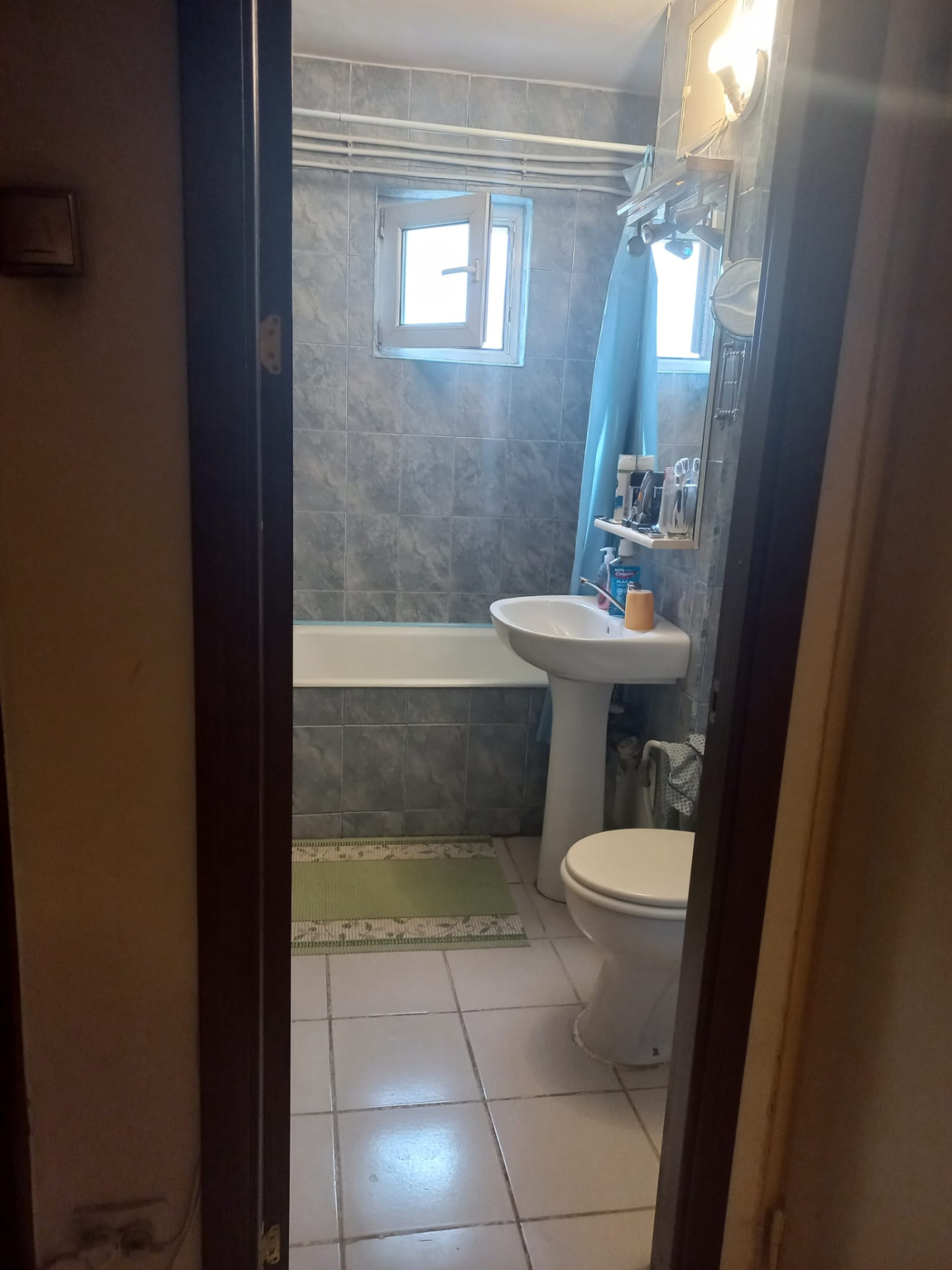 Apartament spațios 4 camere | Prundu | Confort, liniște și acces rapid