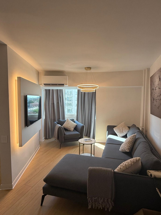Apartament 3 camere-Chirie-Piata Alba Iulia- Totul NOU