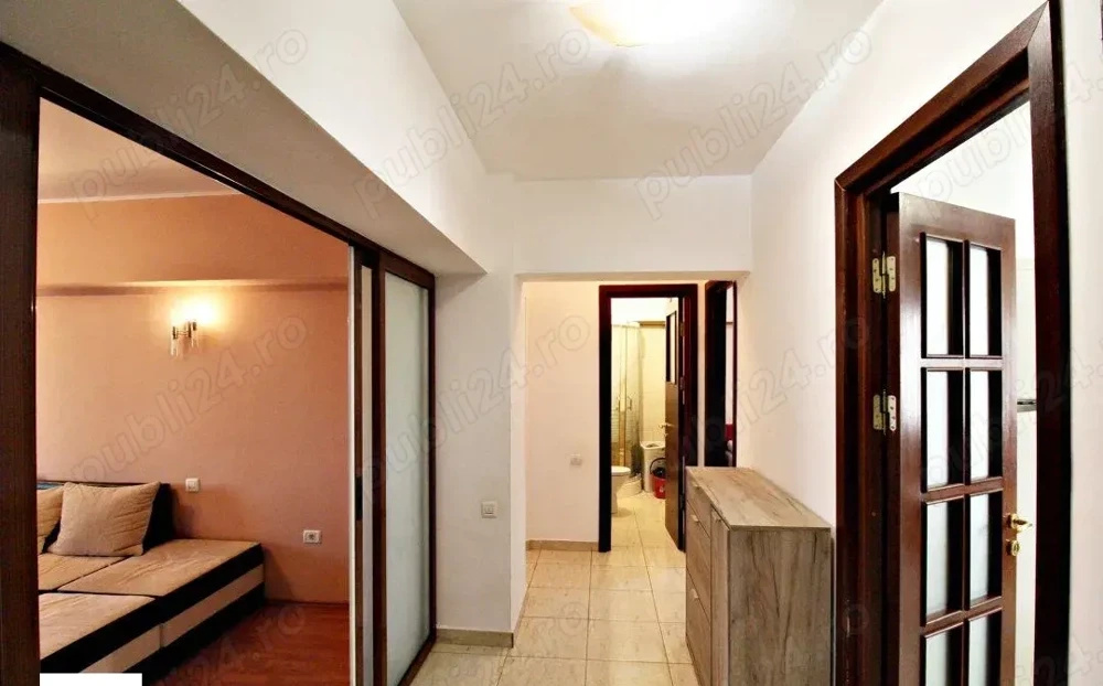 De vanzare, apartament 3 camere decomandate, etaj 3/6, zona Tomis 2, Constanța