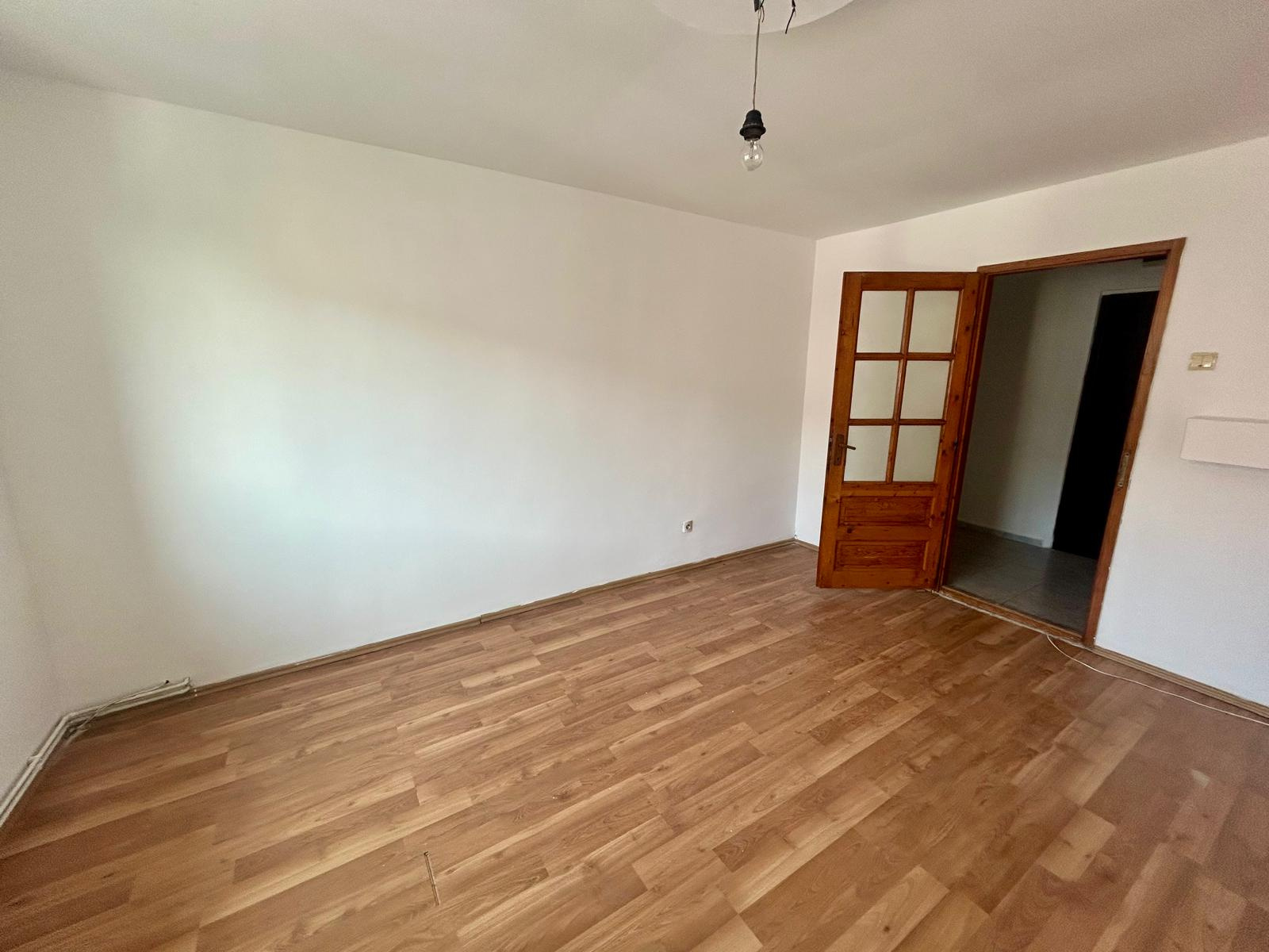 Apartament 2 camere – 40 mp – Bartolomeu, Brasov – 65.000 EUR