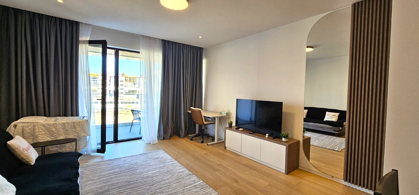 Apt. LUX, doua camere, ONE Lake Club, loc parcare subteran INCLUS