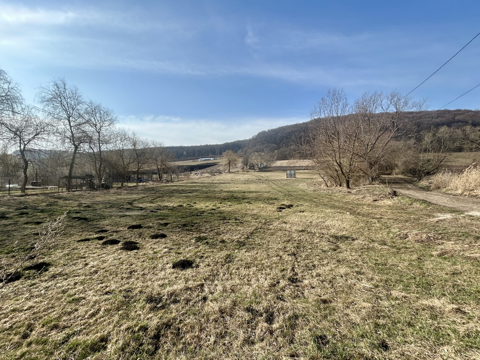 Teren intravilan de vanzare – Valcele, judetul Covasna 3000 mp