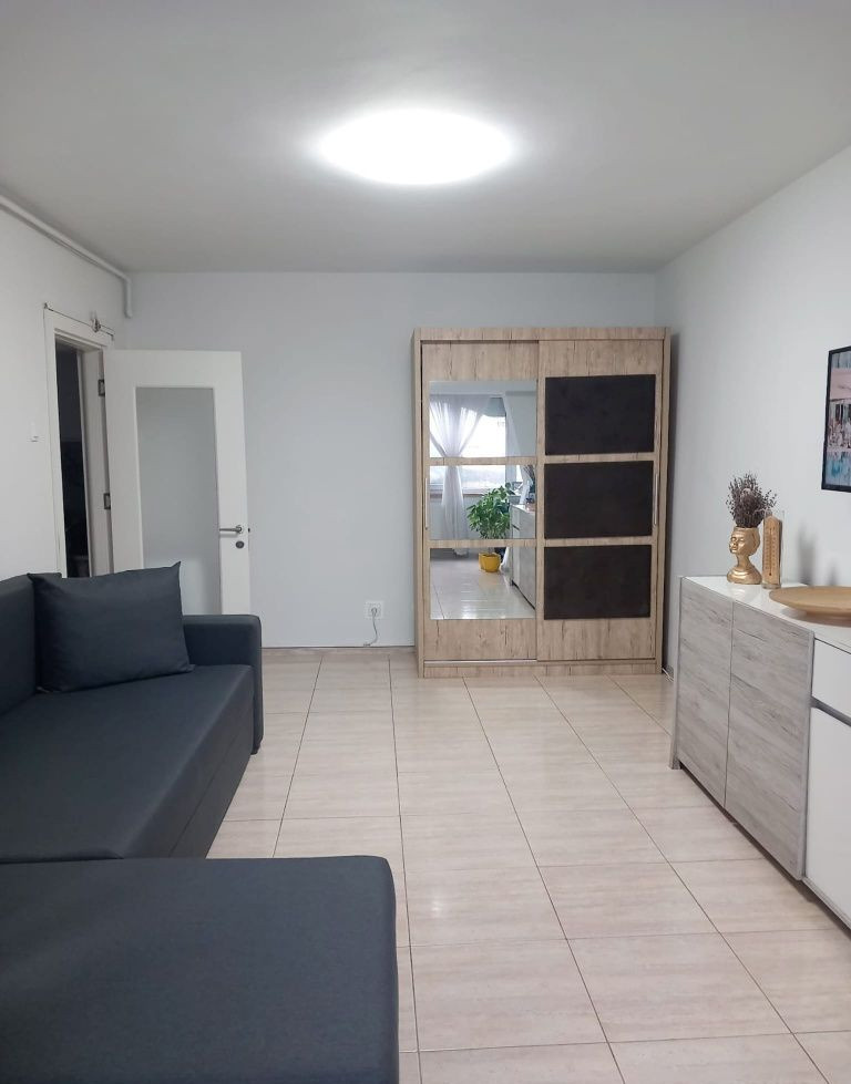 De vanzare apartament cu 3 camere, zona Dacia, Victoria, Constanța