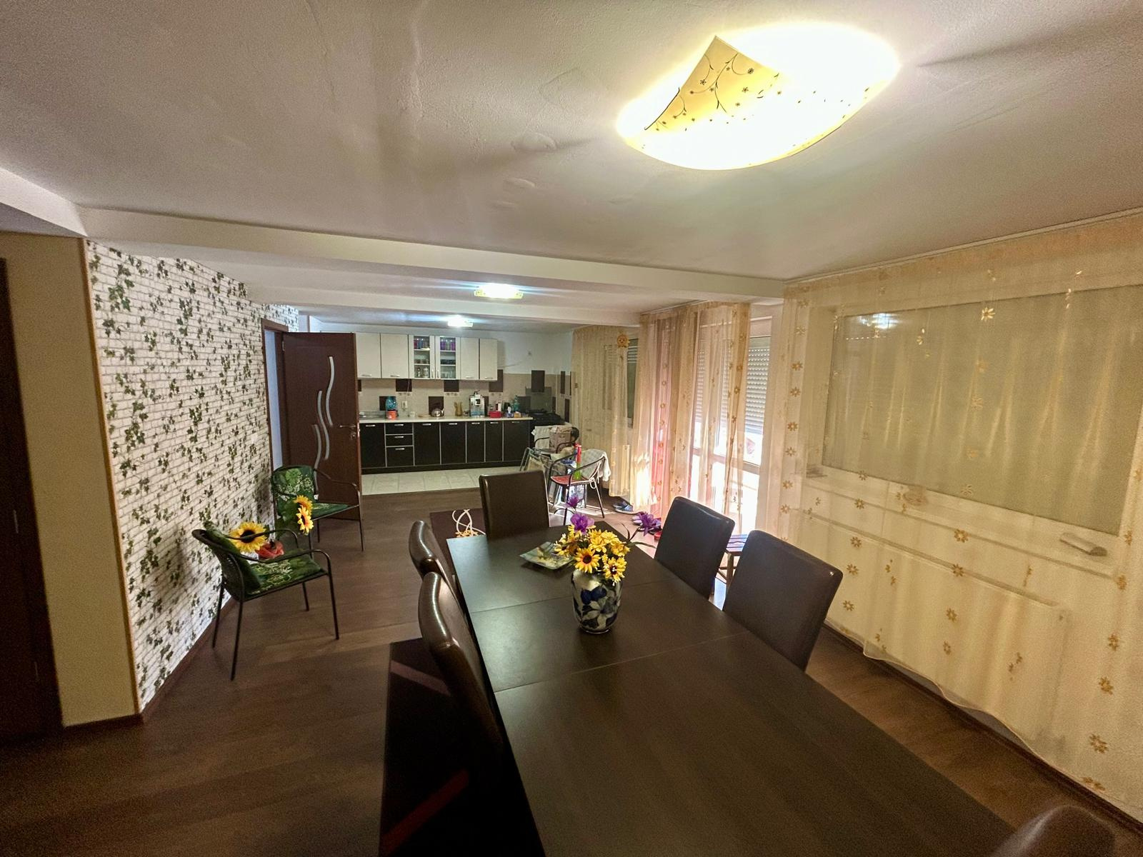 Casă de poveste cu 4 camere în Vâlcele – teren 1700 mp, priveliște panoramică |