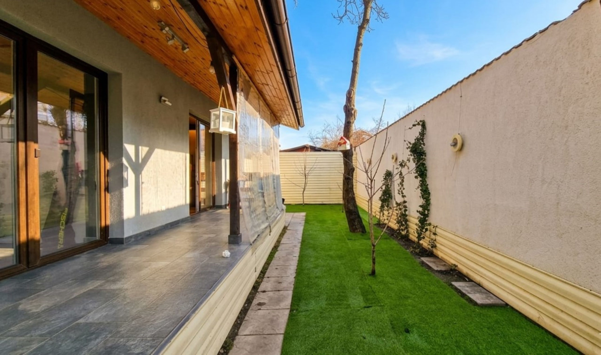 ÎNCHIRIERE | 2 camere cu curte proprie 108 mp – alternativă la casă