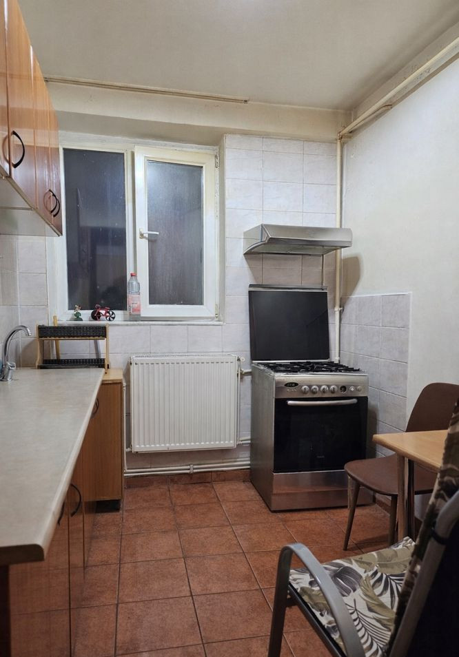 Apartament 4 camere cartier Craiovei